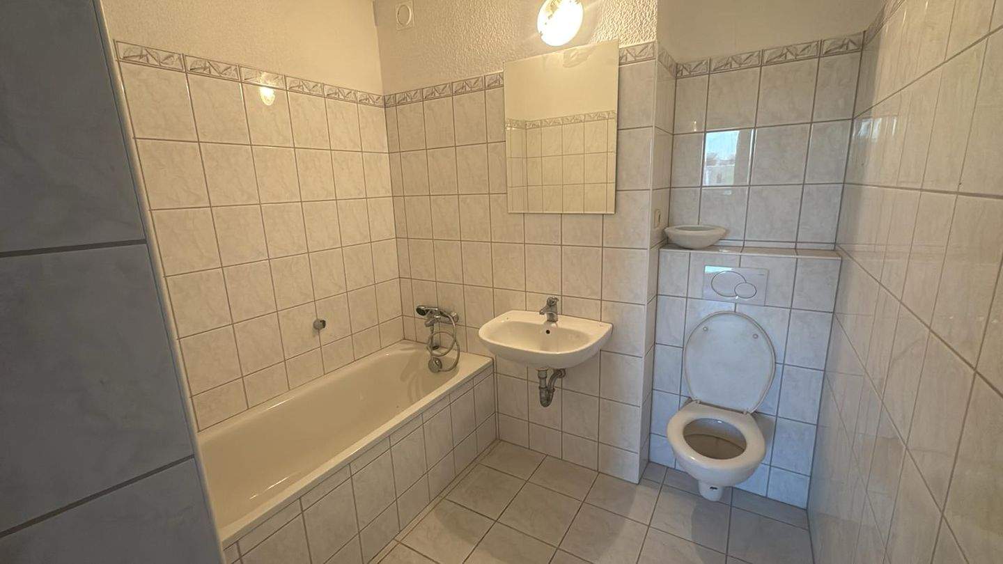 Wunderschöne 4-Zimmer-Wohnung mit 2 Badezimmern zu vermieten! ✨, 6712 Gutenborn