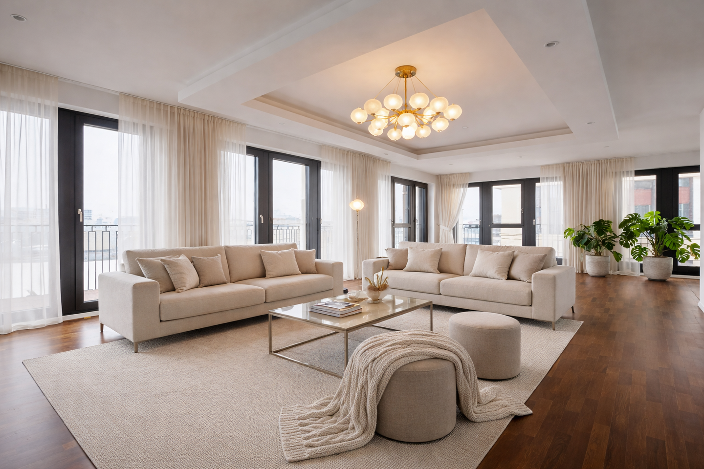 Lichtdurchflutetes Penthouse im Herzen von Berlin, 10117 Berlin (Mitte)