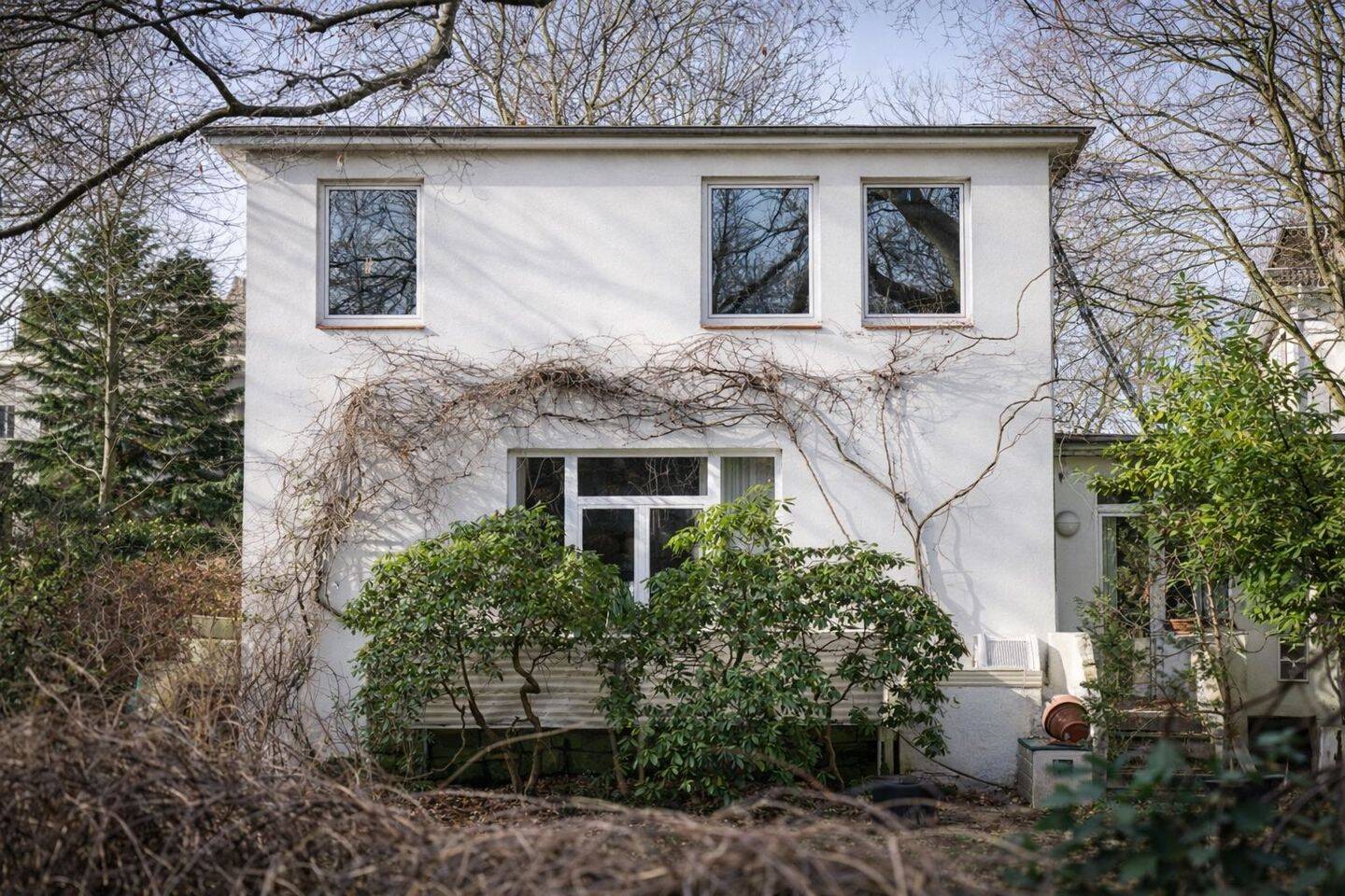 Alsternahes Haus mit Entwicklungschancen für Visionäre – nur wenige Schritte von der Außenalster entfernt., 22085 Hamburg (Hamburg-Nord Barmbek-Süd Uhlenhorst)