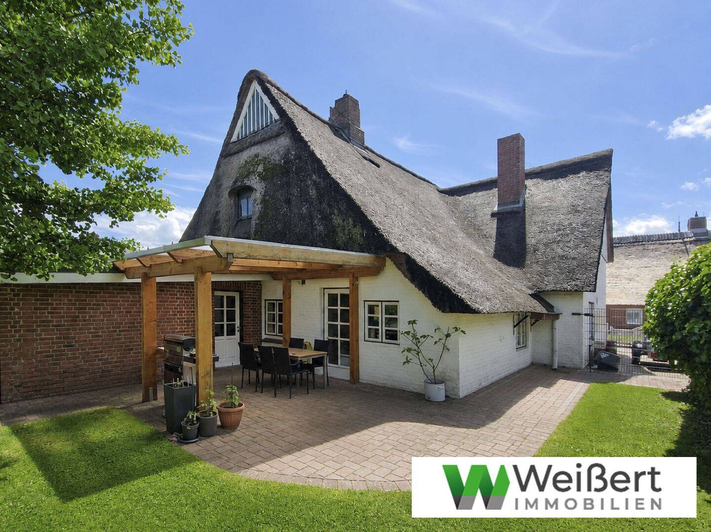 Historischer Wohntraum unter Reet – 7 Zimmer, Kamin, Ausbaupotenzial und eingezäunter Garten, 25379 Herzhorn