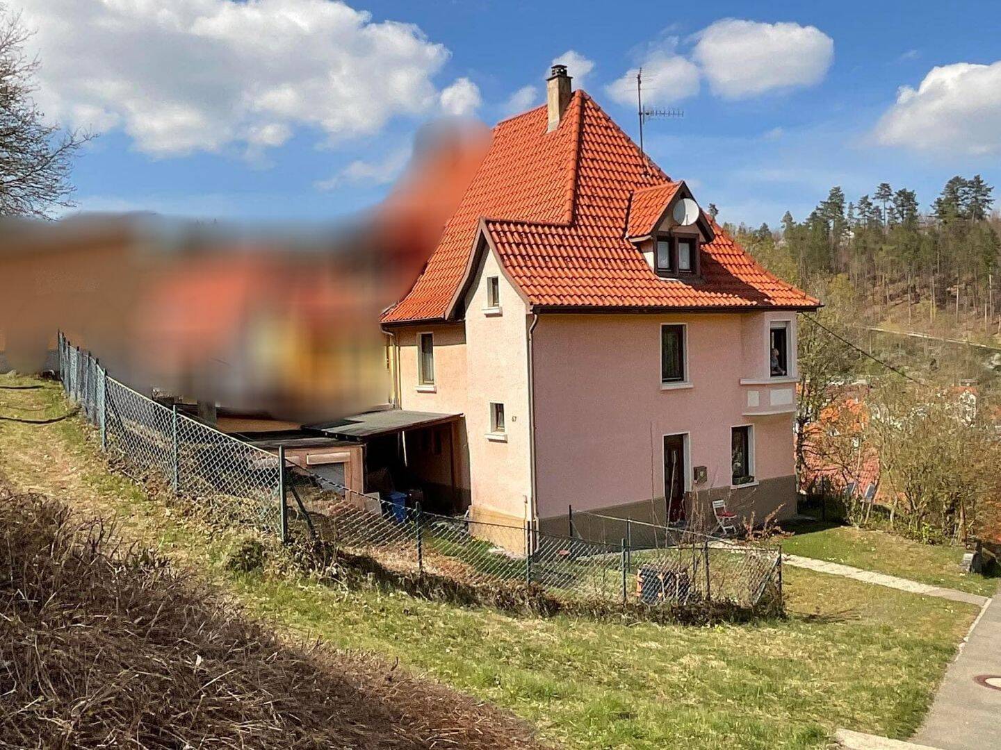 Doppelhaushälfte mit Potenzial und Ausblick, 72461 Albstadt