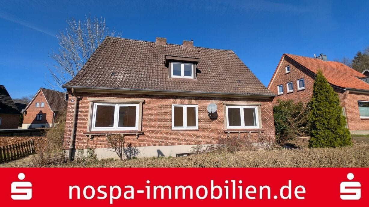 In zentraler und ruhiger Lage befindet sich dieses modernisierungsbedürftige Einfamilienhaus!, 24837 Schuby