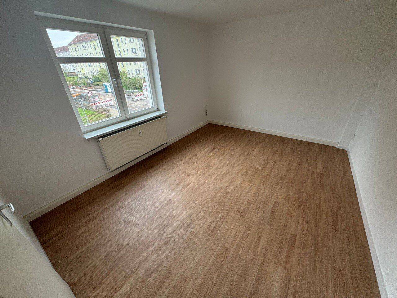 ***2 Monate Kaltmietfrei*** Helle 2-Zimmer-Wohnung mit Balkon in Glauchau Pestalozzistraße, 8371 Glauchau