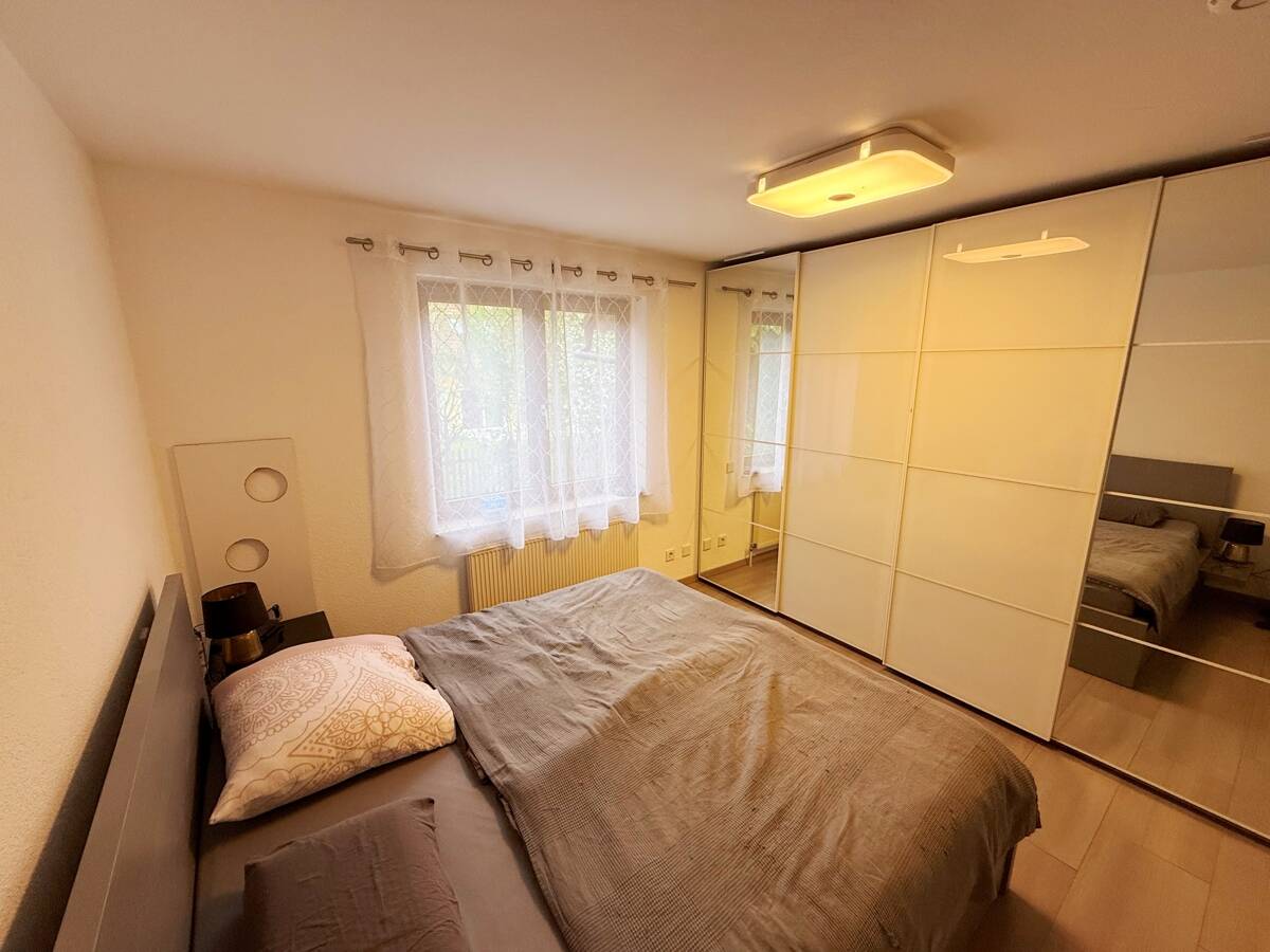 „Großzügige 4-Zimmer-Wohnung mit Terrasse und Gartenanteil“, 71522 Backnang