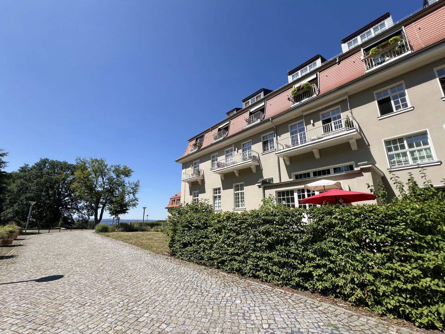 Einzigartiges Wohnerlebnis in Dresden-Loschwitz, 1326 Dresden