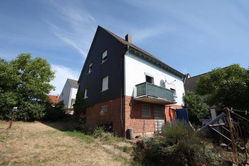 Freistehendes Einfamilienhaus mit Erweiterungspotential, großem Grundstück, in ruhiger Wohnlage., 67688 Rodenbach