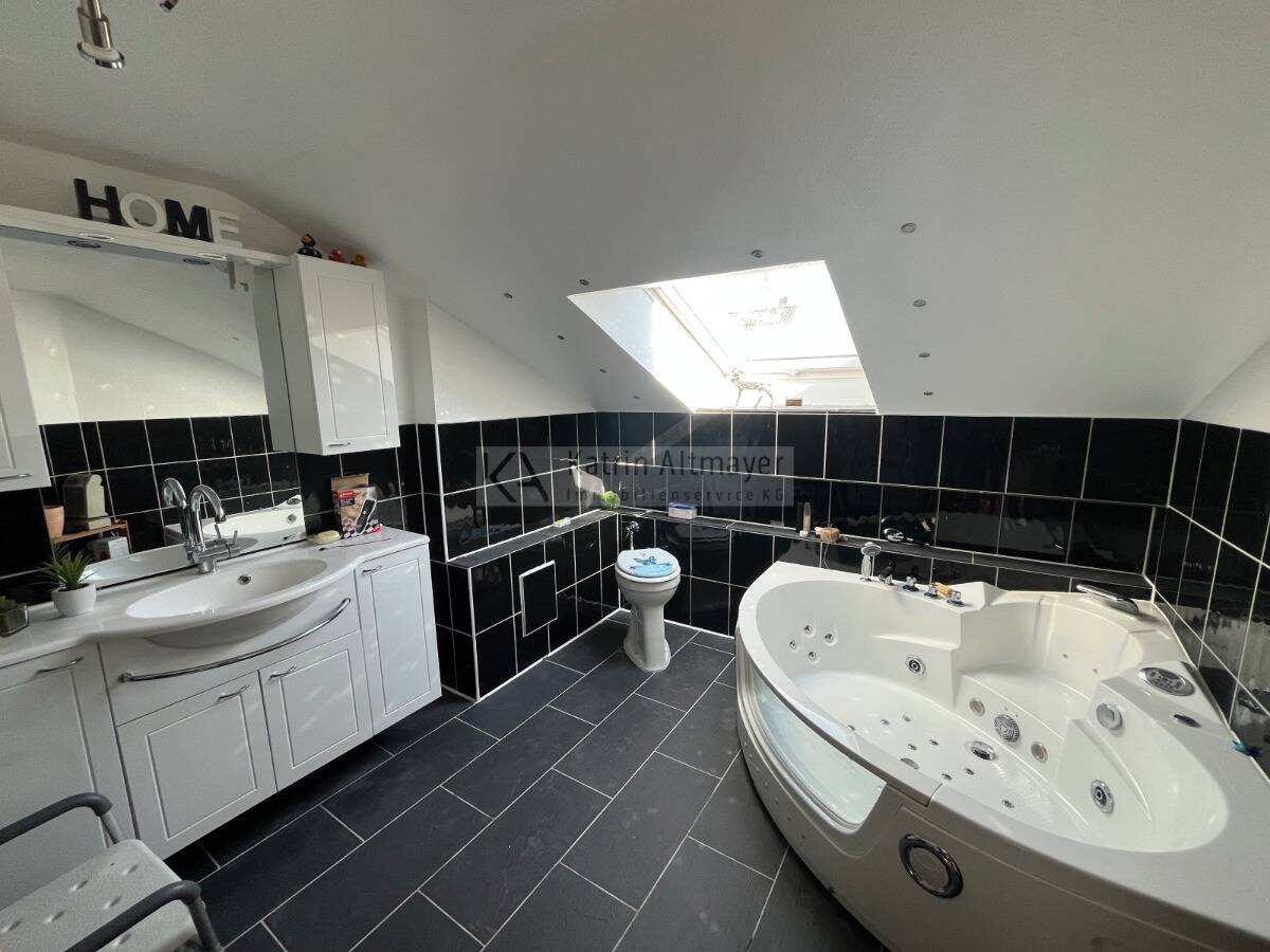Einfamilienhaus mit 2 Wohnungen in Kleinblittersdorf (Rilchingen-Hanweiler) zu verkaufen, 66271 Kleinblittersdorf