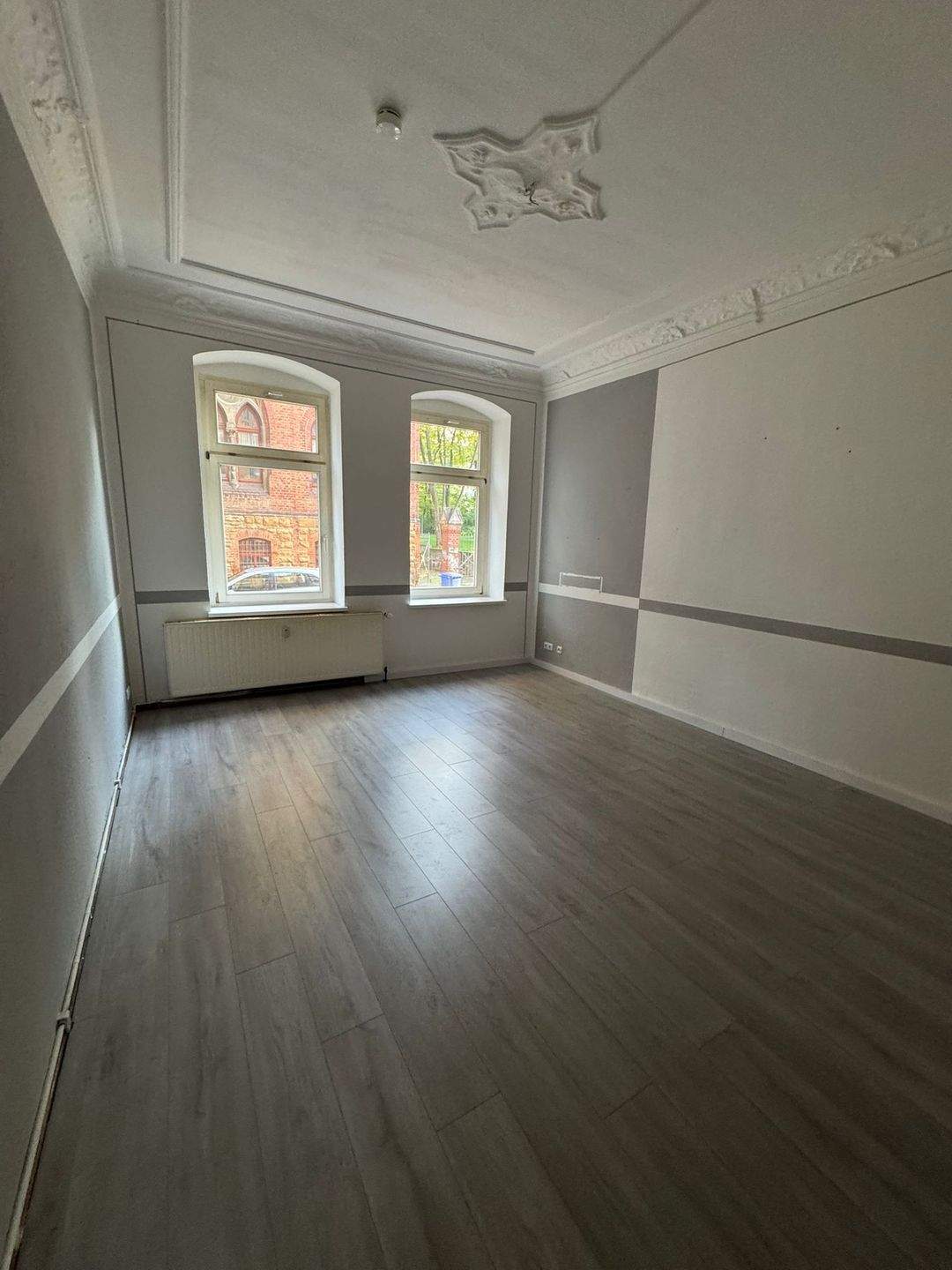 Großzügige 2-Raum-Wohnung im Erdgeschoss in Zeitz, 6712 Gutenborn