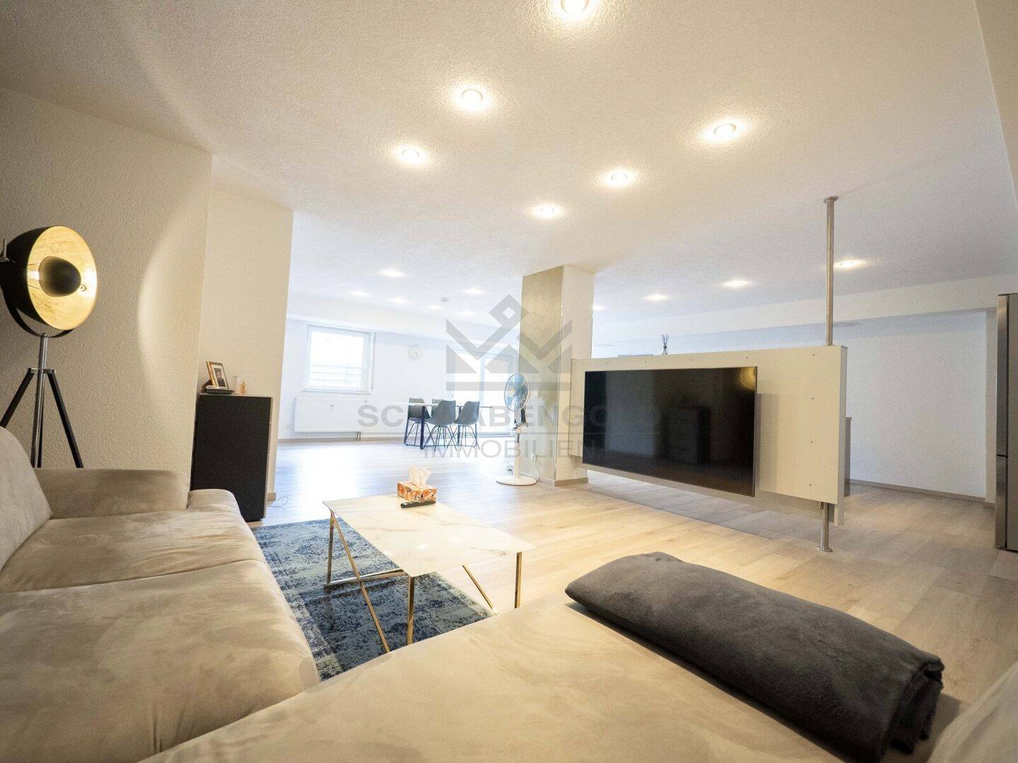 * Wohngefühl mit besonderem Flair – großzügige Wohnung mit Loft-Charakter, Kücheninsel & Terrasse*, 89607 Emerkingen