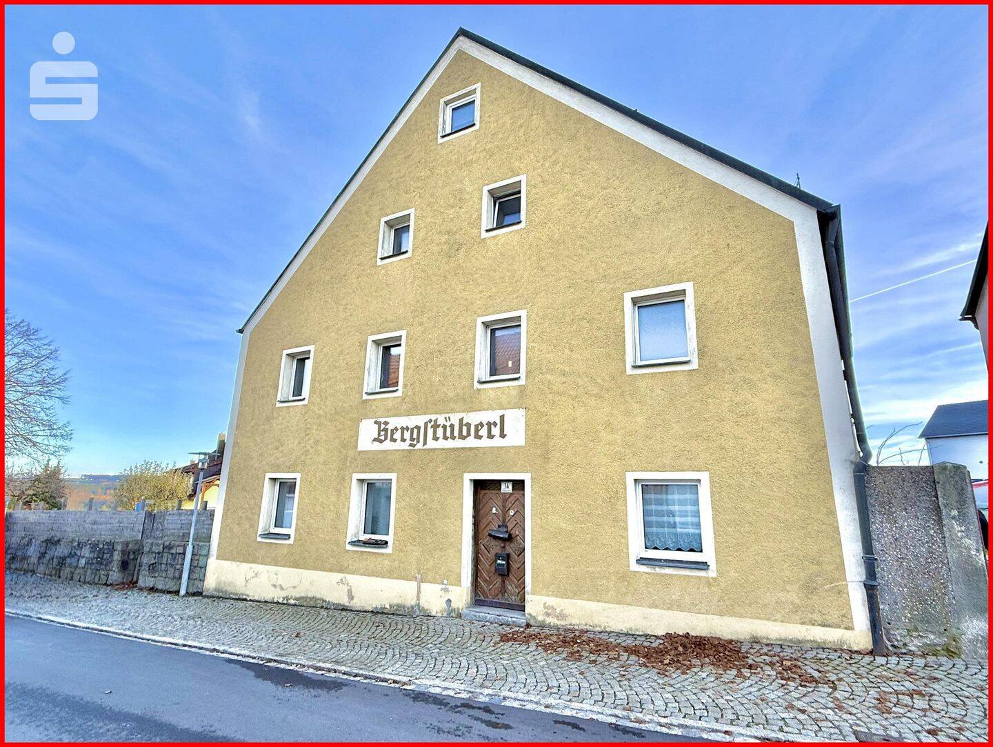 Geräumiges Wohnhaus mit großem Grundstück, 92705 Leuchtenberg