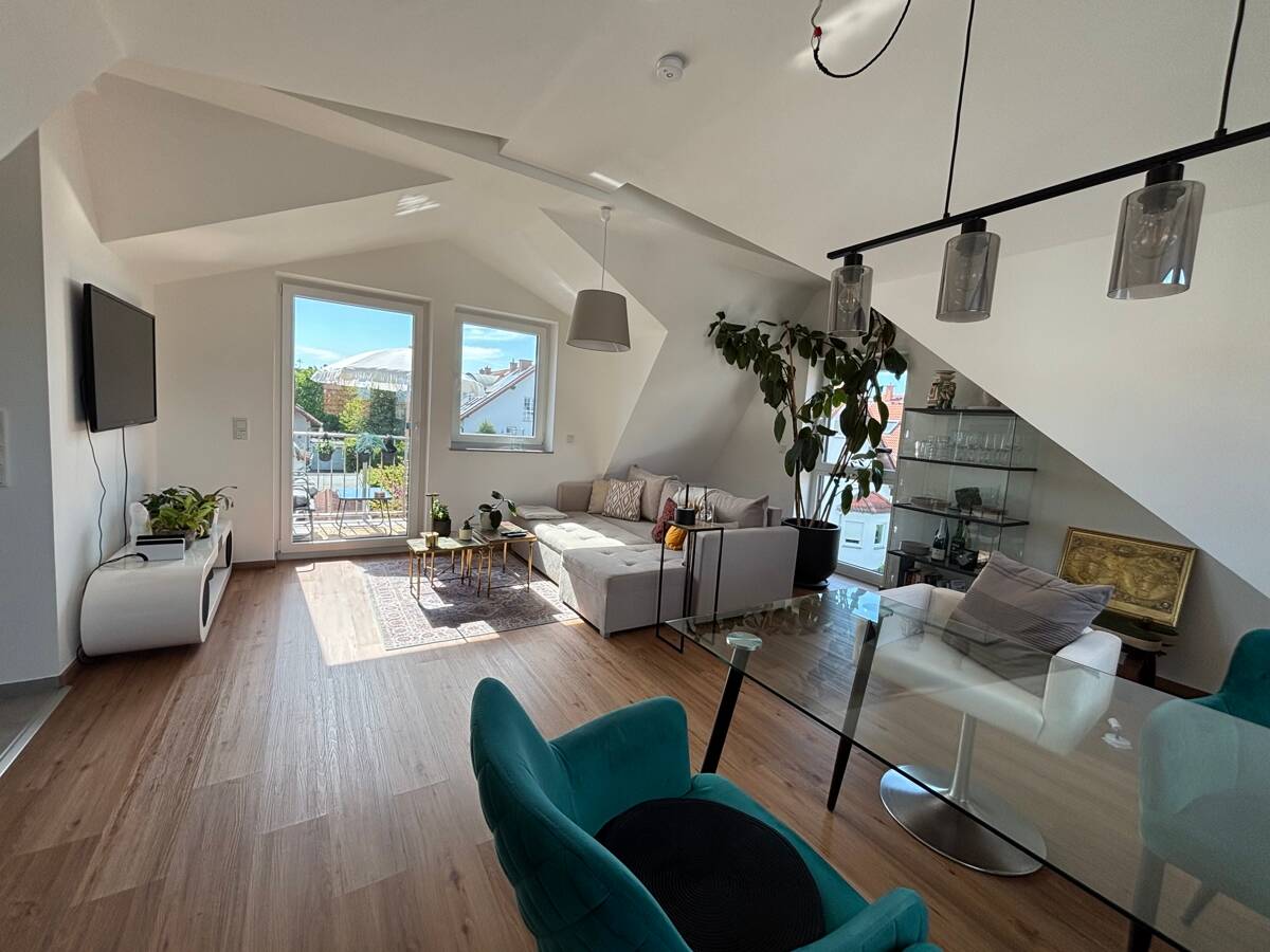 *STYLISH MODERN HOME PERFECT FOR SINGLES* Enjoy Nierstein, a wine region directly on the Rhine, 55283 Nierstein