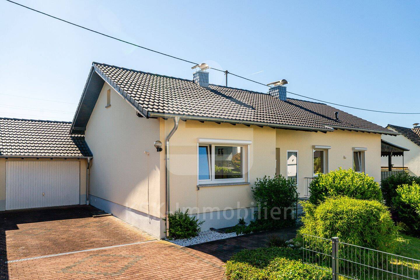 Einfamilienhaus mit separatem Appartement in Eitorf am Klebeichenbach mit Natur und Ruhe!, 53783 Eitorf