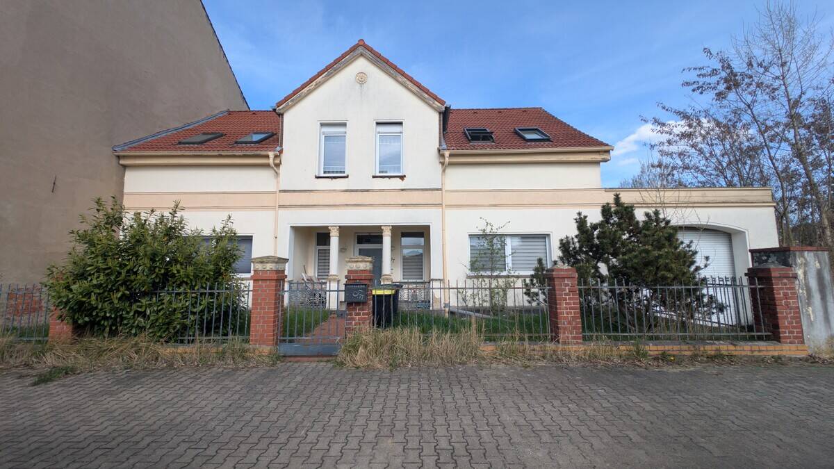 Großes Haus, großes Grundstück, große Möglichkeiten, 6842 Dessau-Roßlau (Innenstadt Kleutsch Mildensee Sollnitz Süd)