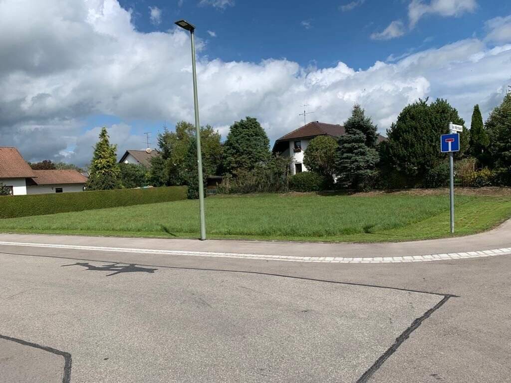 Sehr schöne Doppelhaushälfte in Rammingen mit Baugrundstück, 89192 Rammingen