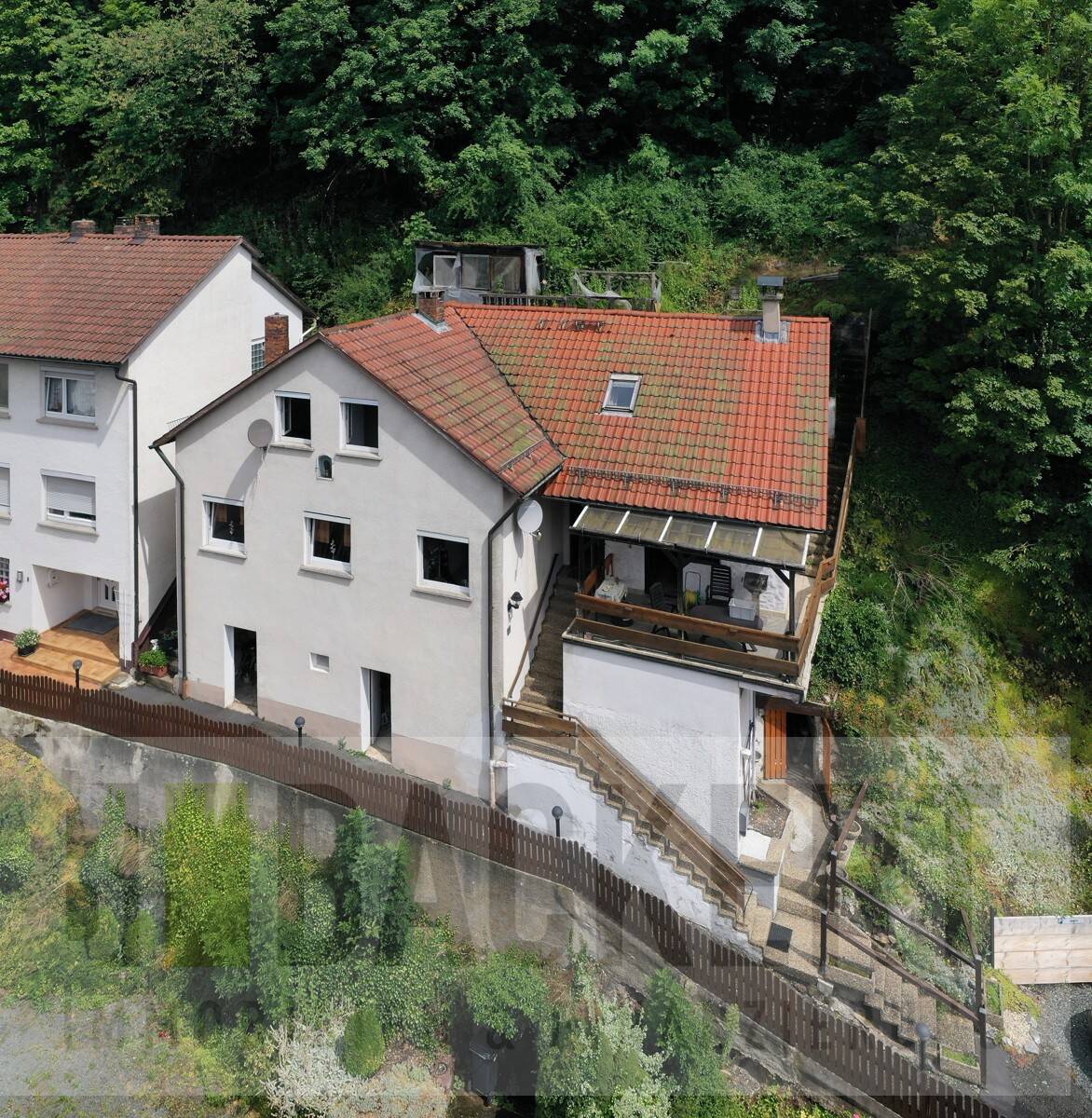 Handwerker aufgepasst! Zum Wohnen oder Urlaub machen im Frankenwald., 96346 Wallenfels