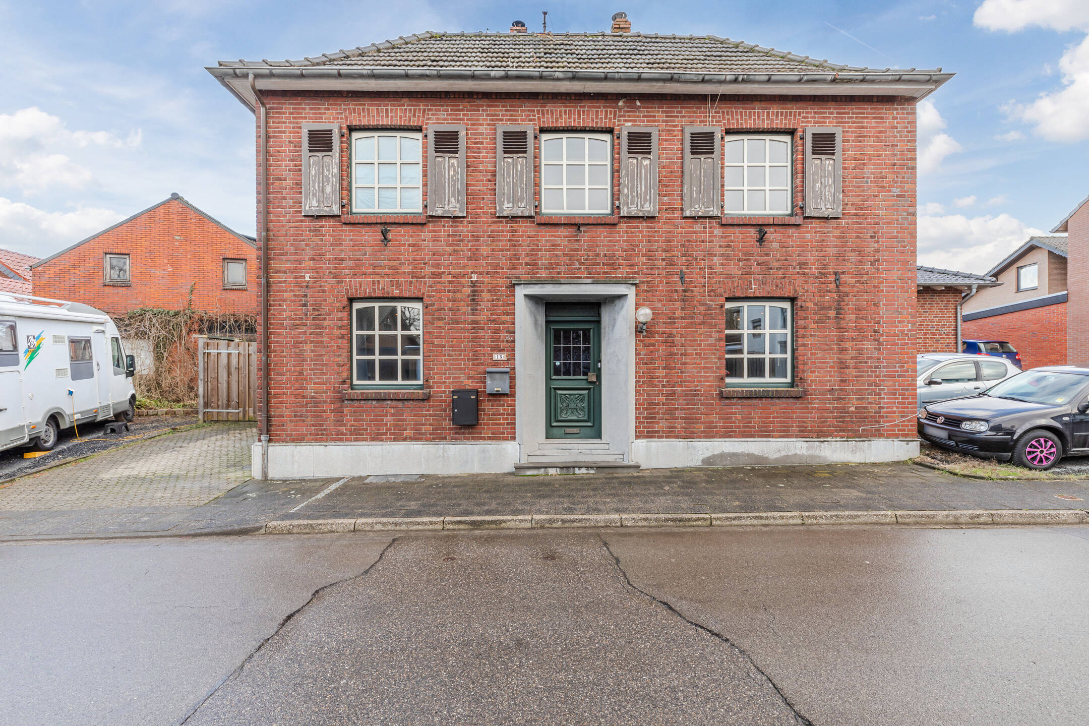 Freistehendes Haus mit Halle und endlosen Möglichkeiten in Süsterseel, 52538 Gangelt