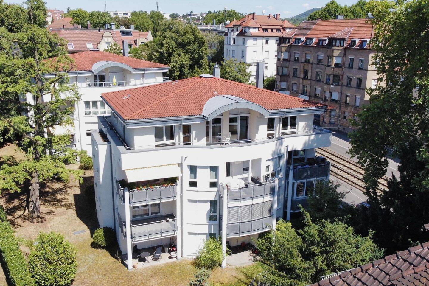 Freie 3/4-Zi-Penthouse-Wohnung in zentraler Lage von Bad Cannstatt, 70372 Stuttgart (Bad Cannstatt)