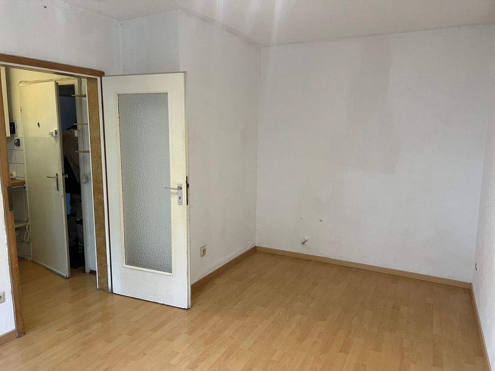 Gepflegtes 1-Zimmer-Apartment mit Balkon, 68163 Mannheim (Fabrikstation Lindenhof Neuhermsheim Neuostheim)