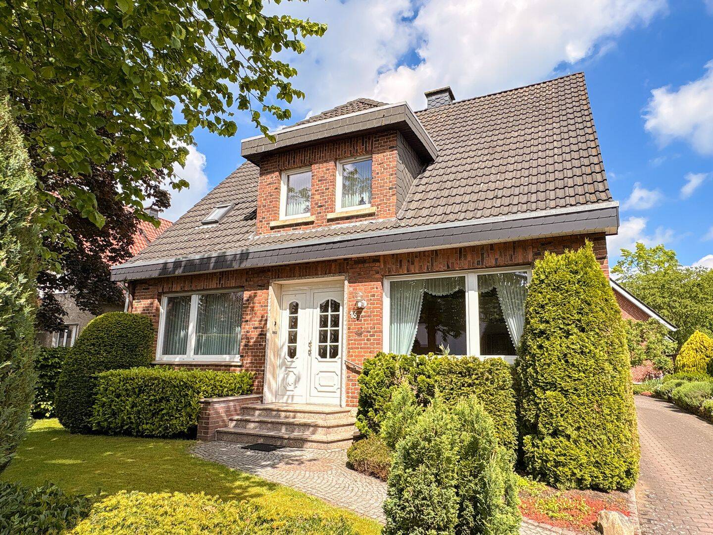 Ein Eigenheim voller Charme! *Zentrales Einfamilienhaus in Ibbenbüren*, 49477 Ibbenbüren