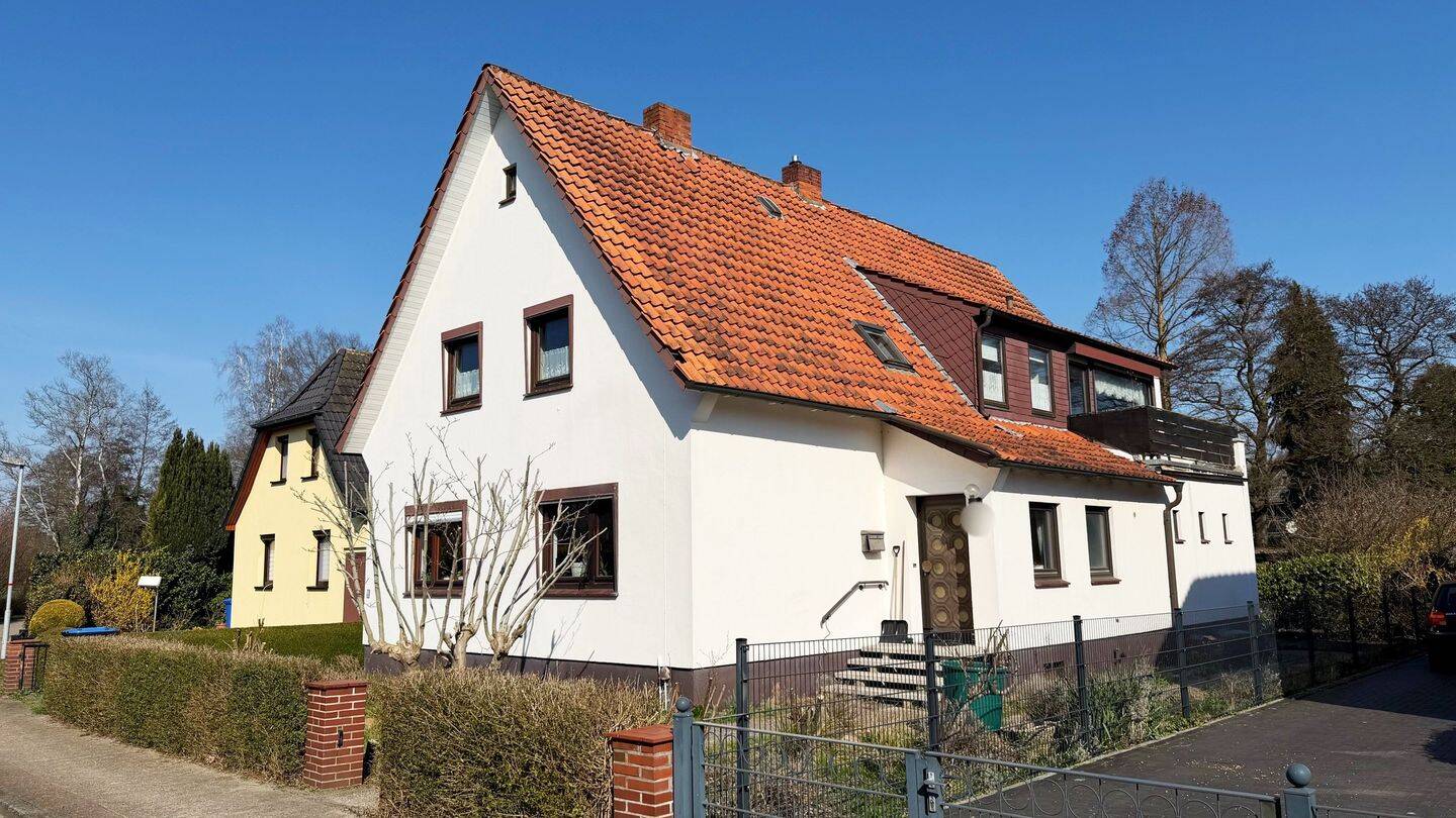 Chance für Visionäre – renovierungsbedürftiges Einfamilienhaus auf großzügigem Baugrundstück in Lilienthal, 28865 Lilienthal