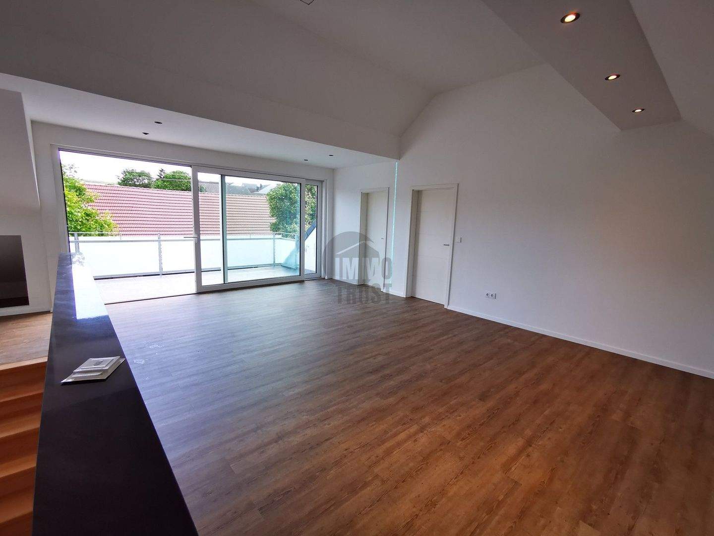 WO RAUM ZU LEBENSQUALITÄT WIRD – MAISONETTEWOHNUNG MIT HAUSGEFÜHL, 97953 Königheim