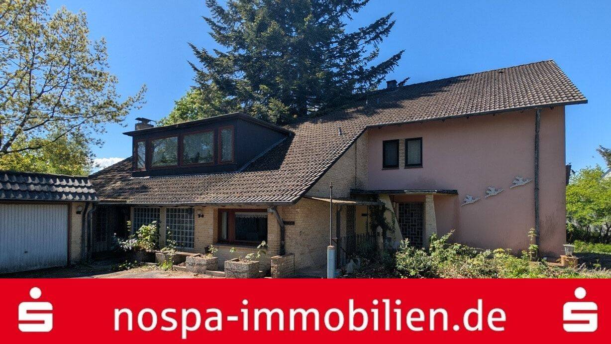 Kein Haus von der Stange: ca. 306 m² Wohnfläche in zweiter Reihe mit Entwicklungspotenzial!, 24837 Schuby