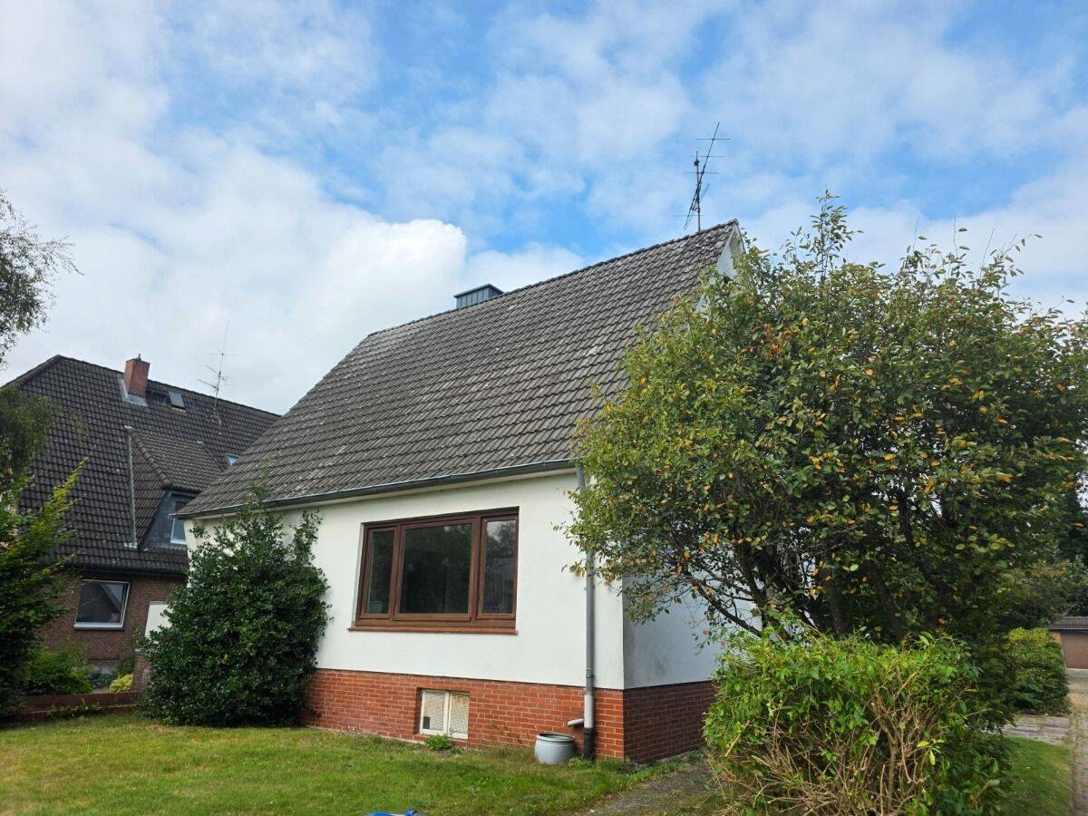 Sanierungsbedürftiges Einfamilienhaus – Ihre Chance auf Eigentum in Tornesch, 25436 Groß Nordende