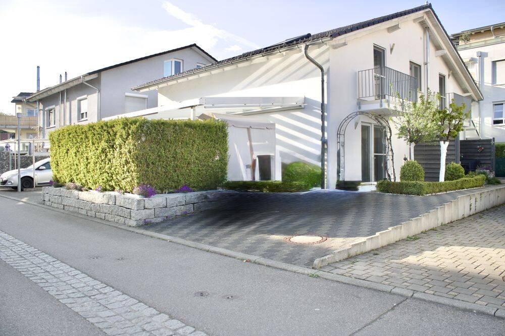Wovon Familien träumen! – Einfamilienhaus mit ELW in Friedrichshafen/Riedlepark, 88045 Friedrichshafen