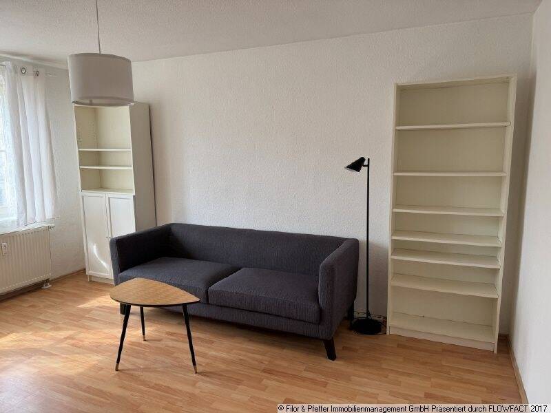 Möblierte 2-Raum-Wohnung mit Balkon in Stadtfeld Ost!