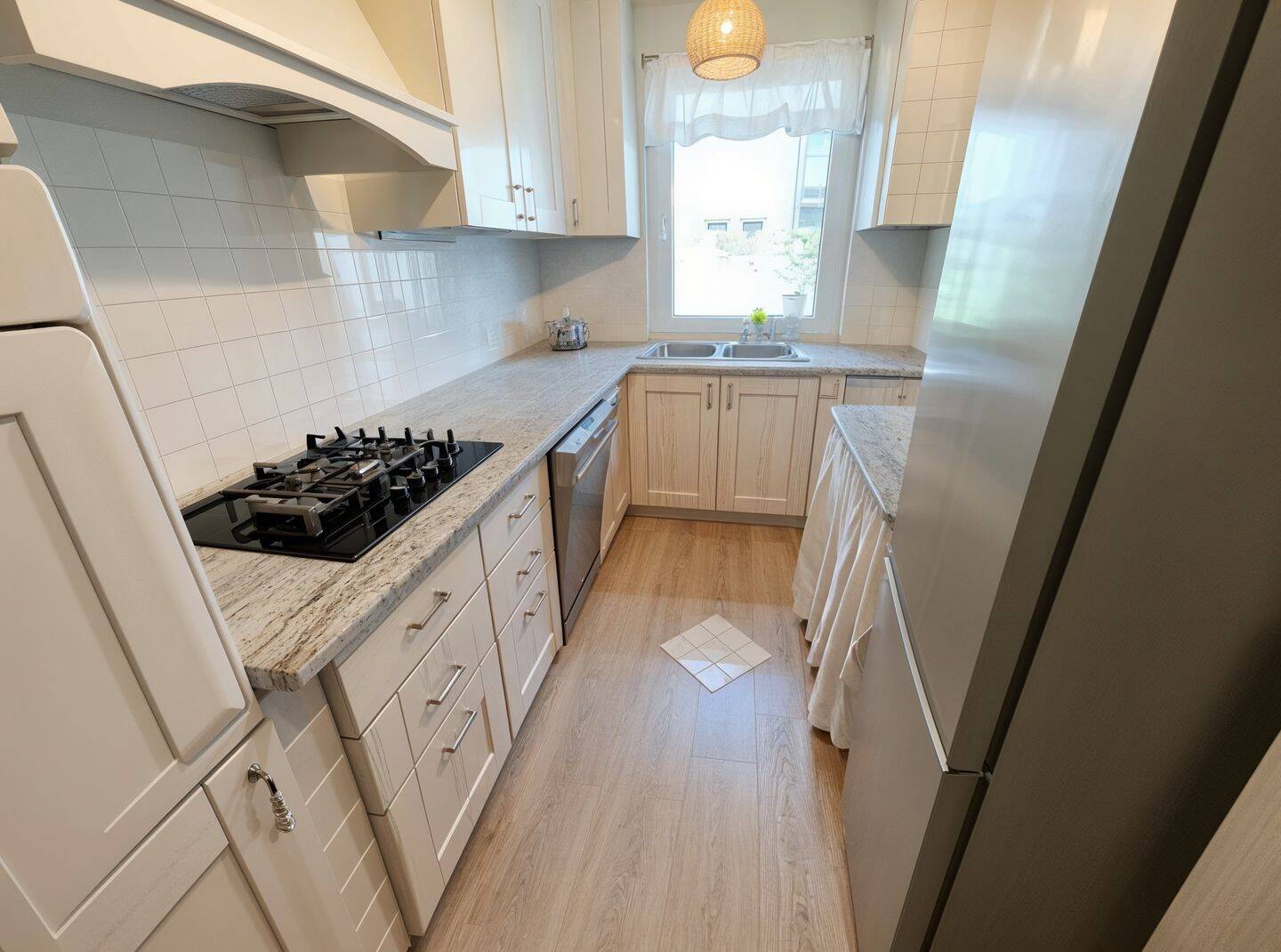 Schöne Eigentumswohnung mit Garage in Stadtnähe! Ideal für Singles oder Paare., 42853 Remscheid (Innen Nord)
