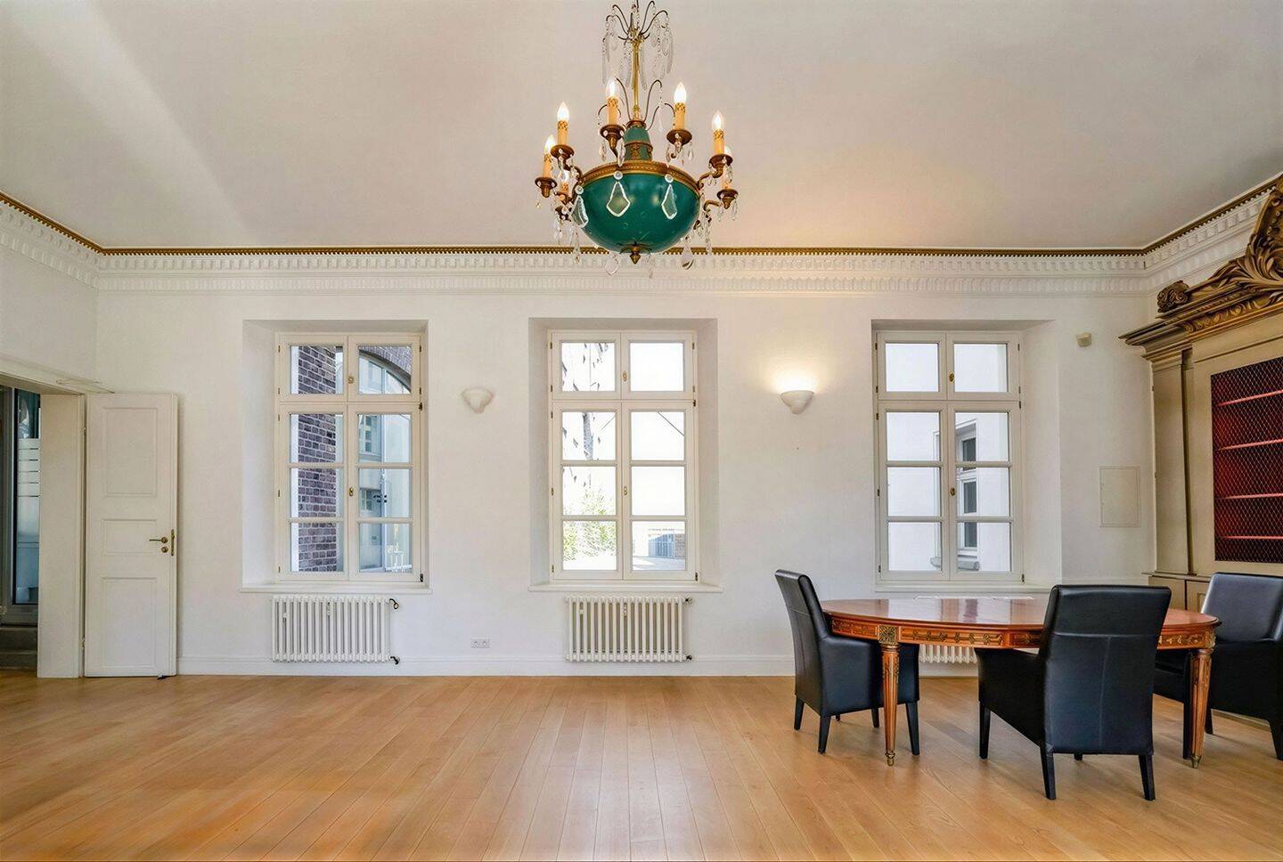 Repräsentative Stadtvilla in Kaiserswerth – Wohnen und Arbeiten in historischer Altstadtlage, 40489 Düsseldorf (Angermund Kaiserswerth Kalkum Lohausen Wittlaer)