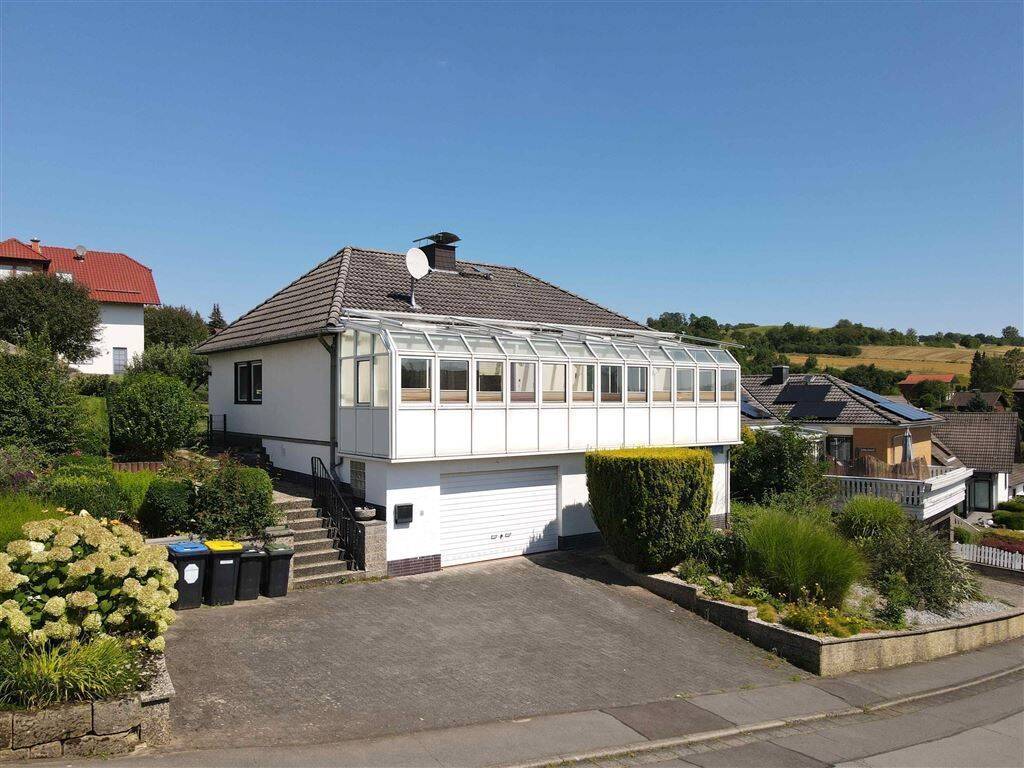 Lichtdurchfluteter Bungalow in Bestlage – mit traumhaftem Wintergarten, 37297 Berkatal