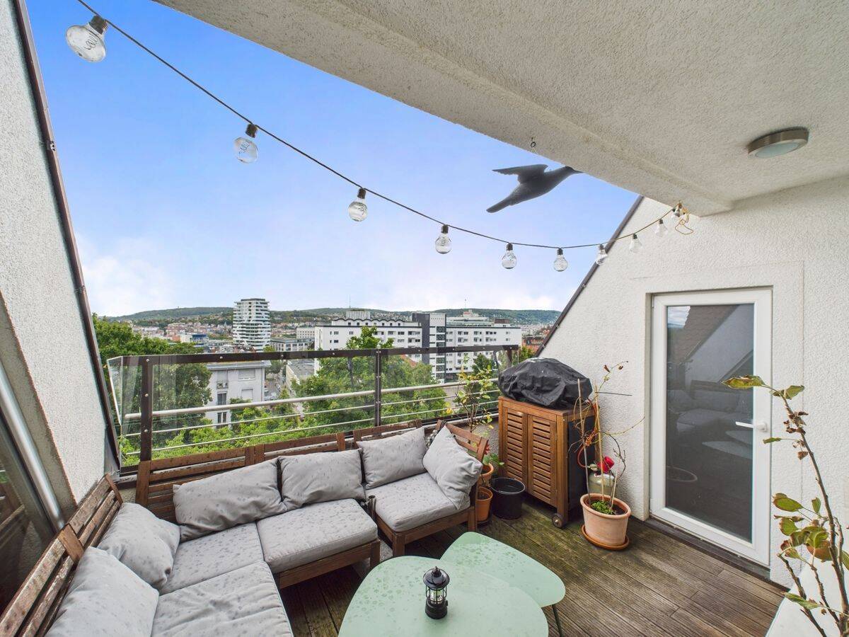 Exklusive Penthouse Wohnung am Killesberg mit viel Platz und traumhafter Aussicht, Loggia, 2 Garagen, 70191 Stuttgart (Bad Cannstatt Nord)