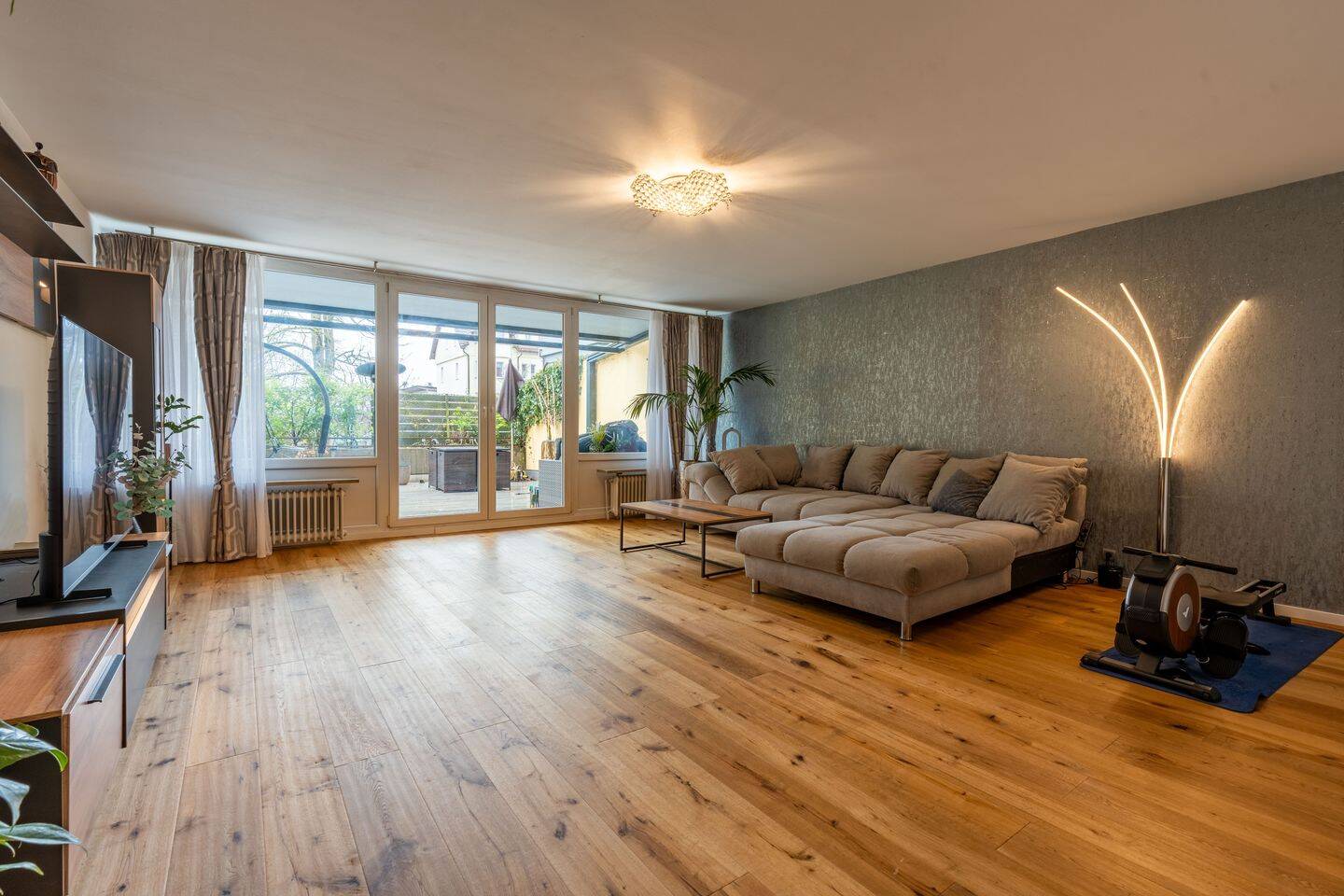 „Wolf im Schafspelz“ 5,5 Zimmer bei 144 qm – Privatverkauf, 78056 Villingen-Schwenningen