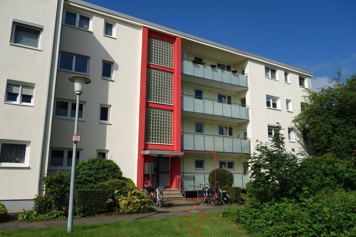 BEZUGSFREI RUHIGE WOHNUNG IN HOCHPARTERRE MIT BALKON SAN. DUSCHBAD LAMINAT NEUSS VOGELSANG, 41462 Neuss