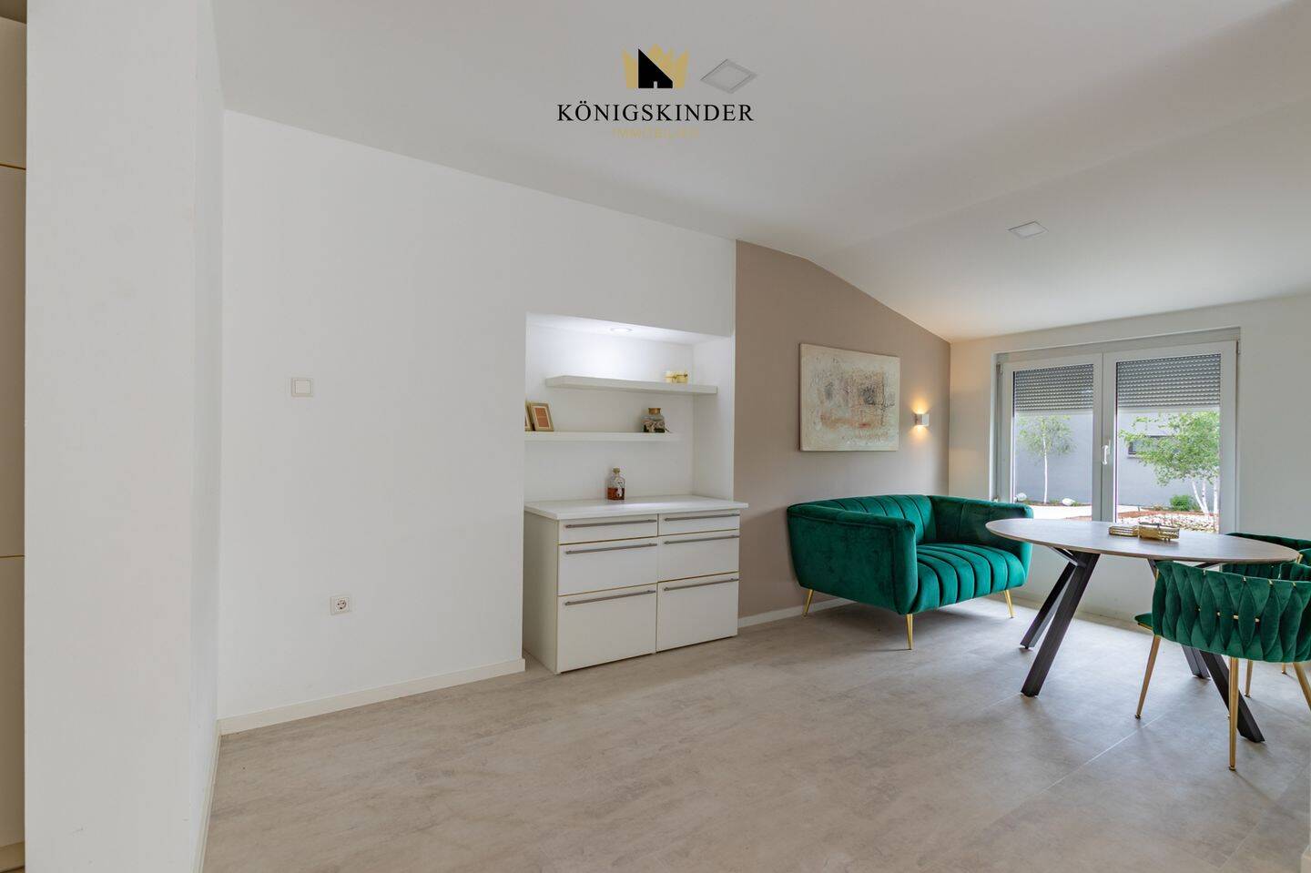 Moderne Wohnung mit großzügiger Terrasse, 72461 Albstadt