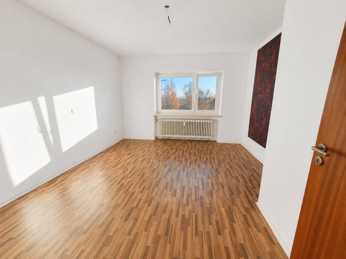 Charmante 3-Zimmer-Wohnung mit Loggia – gut geschnitten, lichtdurchflutet, vielseitig nutzbar!, 53844 Troisdorf