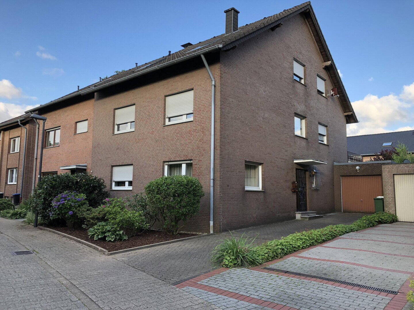 Beste Wohnlage in Aachen-Brand – Ihr neues Zuhause mit Garten und vielseitiger Nutzung, 52078 Aachen