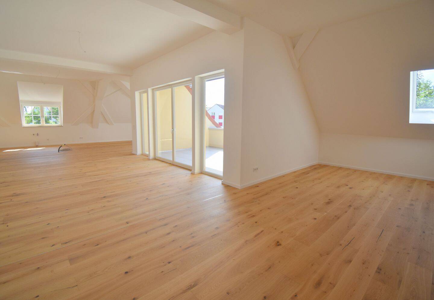 Historischer Charme trifft Großzügigkeit – Exklusive 4 Zimmer mit Dachterrasse, 31137 Hildesheim