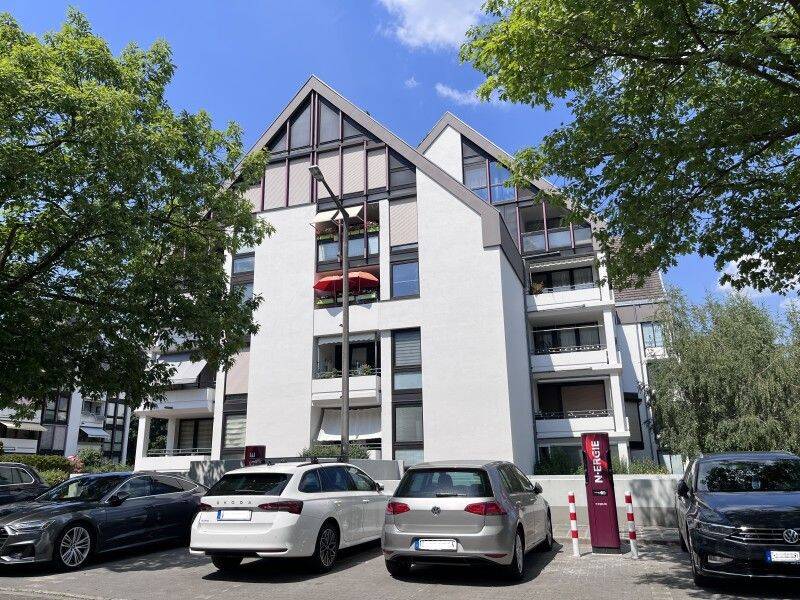 Gut aufgeteilte und großzügige Wohnung – Loggia – TG-Stellplatz – 3. Zimmer als Option, 90480 Nürnberg (Gleißhammer Mögeldorf Tiergarten Weichselgarten Zerzabelshof)