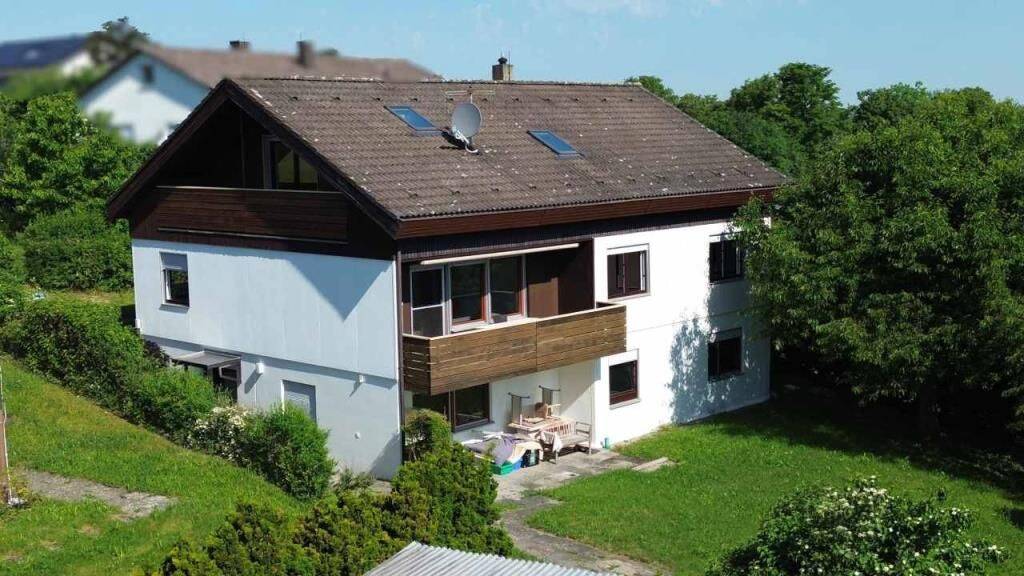 Einfamilienhaus mit ELW und tollem Garten in absoluter top Lage am Ende einer Sackgasse, 72766 Reutlingen