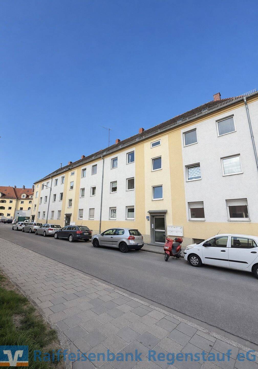 Helle Erdgeschosswohnung im Osten von Regensburg!, 93053 Regensburg (Galgenberg Kasernenviertel Kumpfmühl-Ziegetsdorf-Neuprüll Oberisling-Graß)
