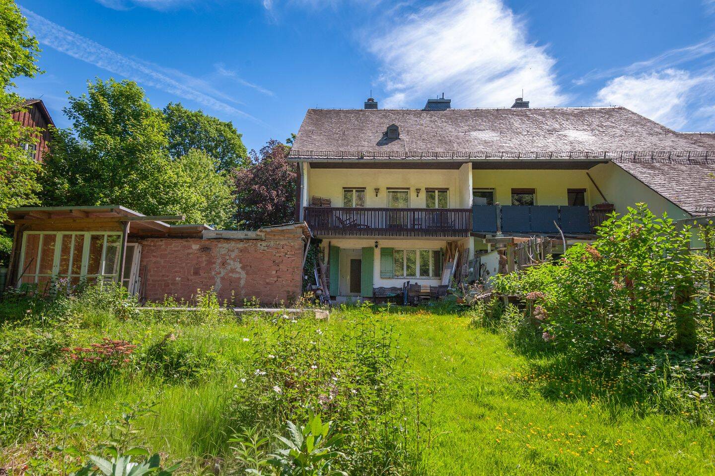 Uriges Ferienhaus im Spessart mit Naturgarten, Kamin und Ausbaupotenzial, 63879 Weibersbrunn