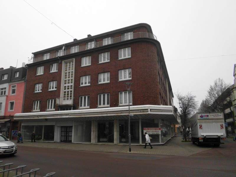 renovierte 3,5 Z. Wohnung mit 2x Balkon und Einbauküche, 47226 Duisburg (Bergheim Hochemmerich Rheinhausen-Mitte)