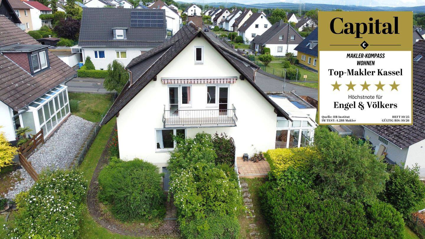 Familienhaus mit Wintergarten, Herkulesblick und traumhaftem Garten in Landwehrhagen, 34355 Kassel (Wolfsanger/Hasenhecke)
