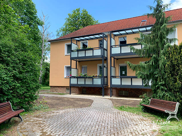 2-Raumwohnung mit großem Balkon und Blick ins Grüne!, 4610 Meuselwitz