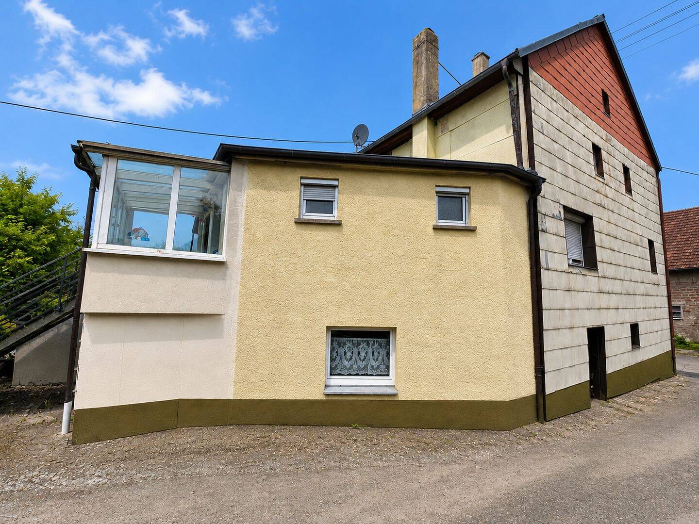 Großzügiges Familienhaus mit 190 m² Scheune, Garten und Ausbaupotenzial, 74722 Buchen (Odenwald)