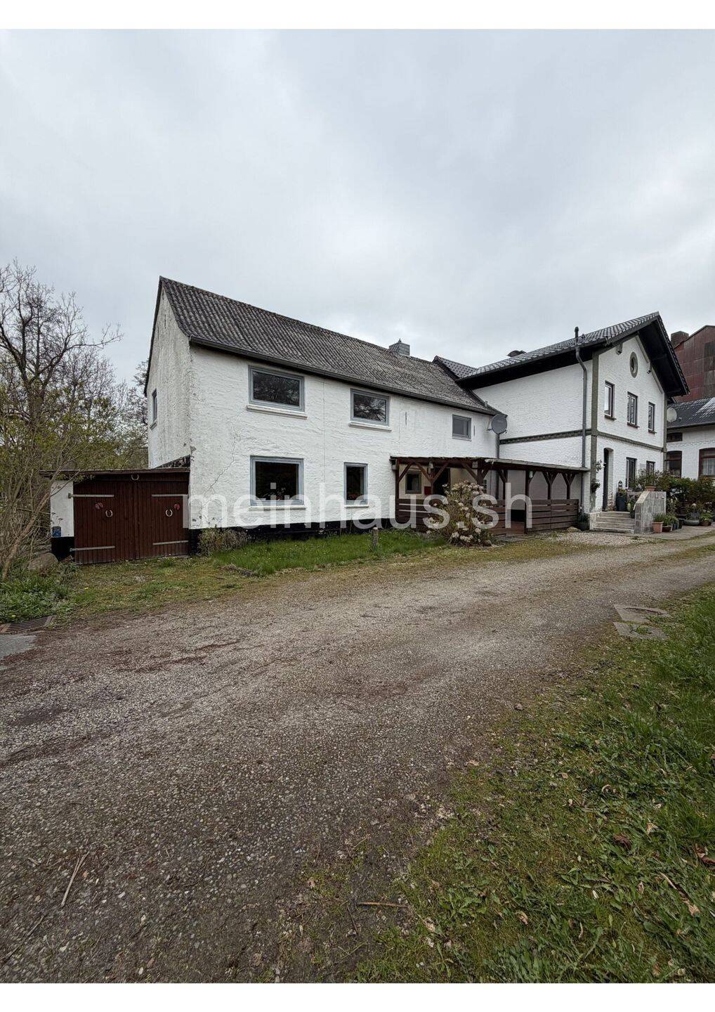 Sanierungsbedürftiges Einfamilienhaus in idyllischer Wasserlage an der Treene, 24988 Oeversee
