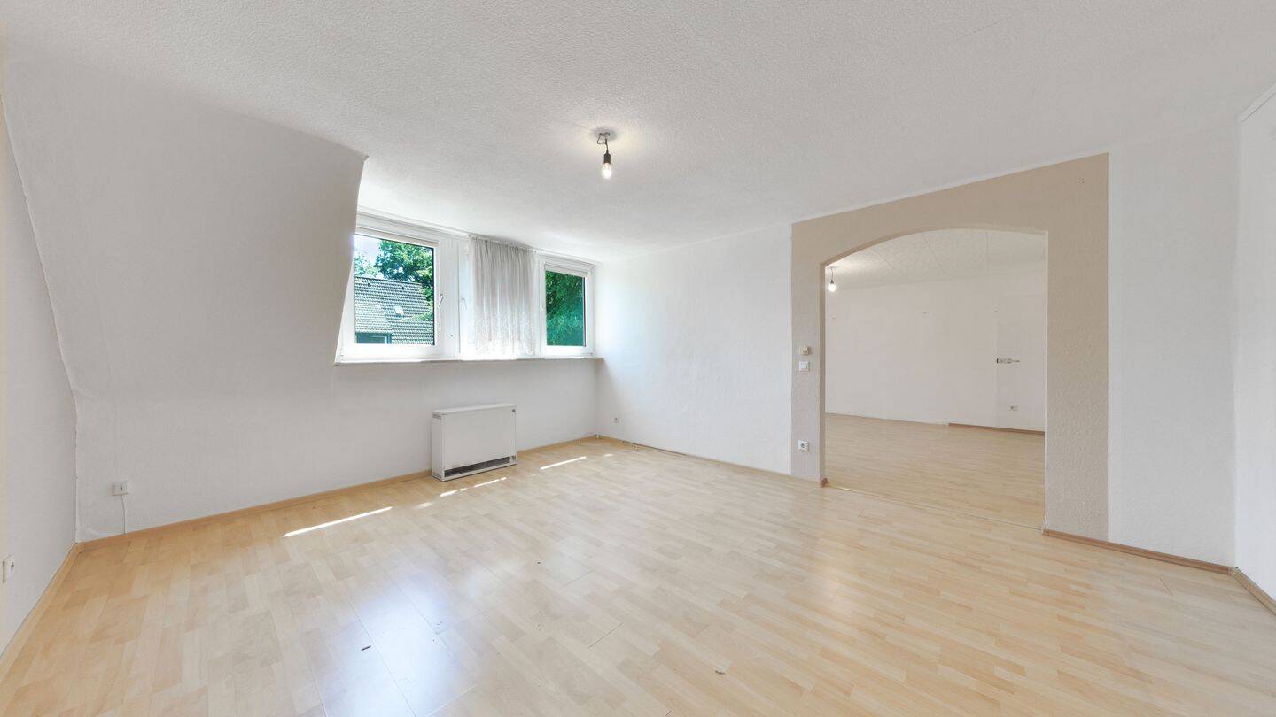 Lichtdurchflutete 4-Zimmer-Wohnung in begehrter Lage.