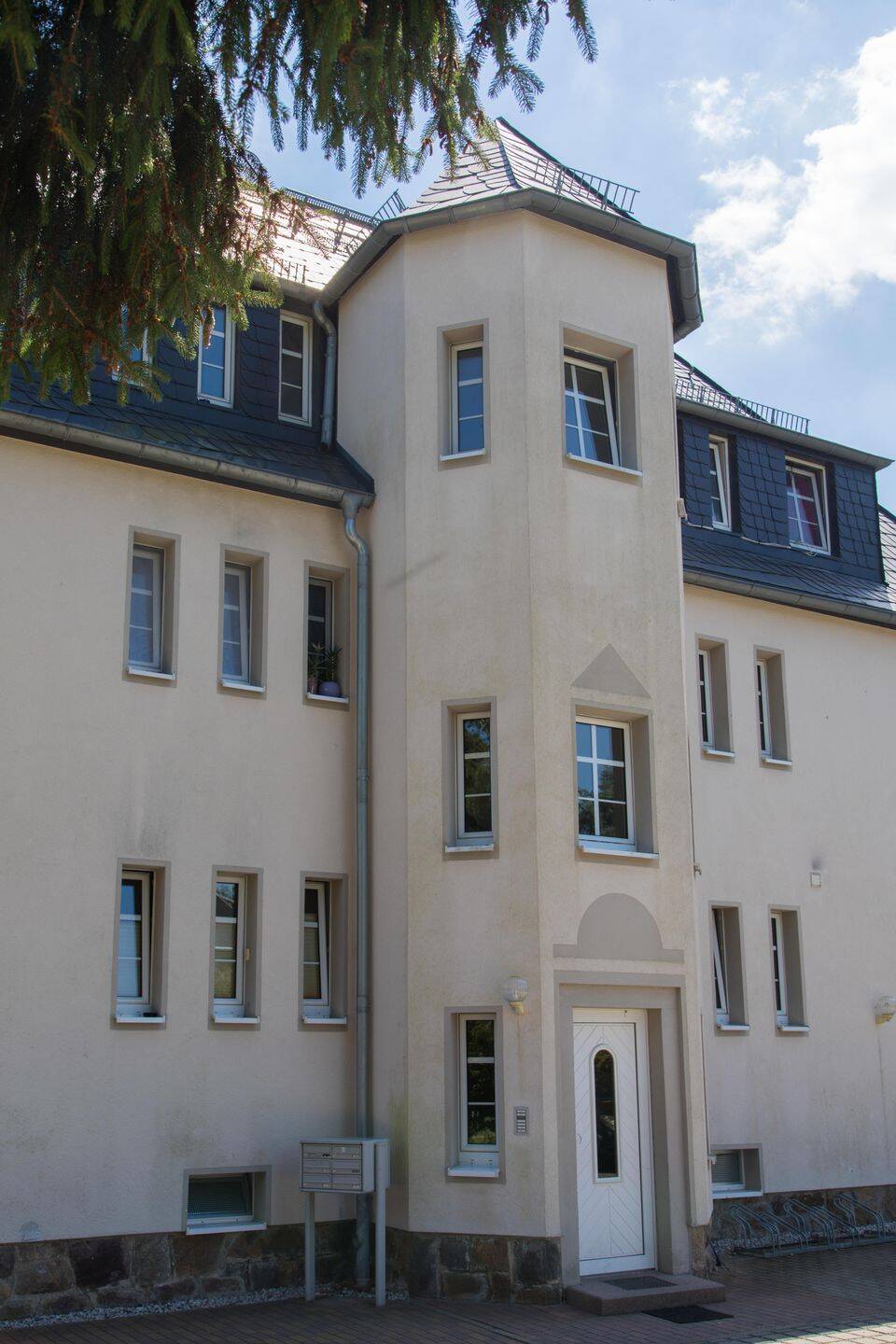 Schöne 2-Zimmer-Wohnung mit Dusche und Garten im Altbau, 9557 Flöha